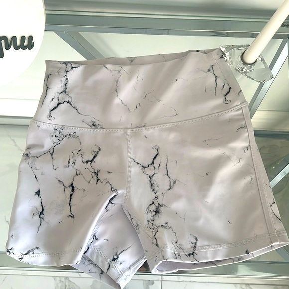 Buff bunny small short - Picture 1 of 1